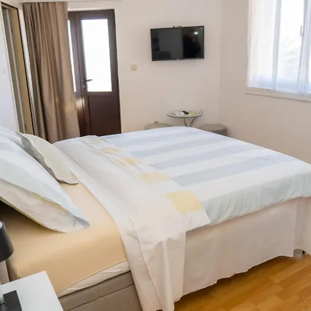 Caric Gasthof Hvar Town