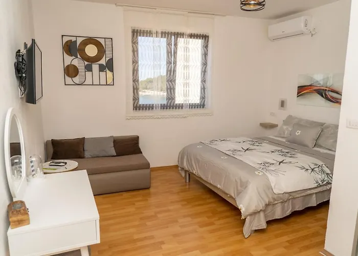 Casa de hóspedes Caric 4*